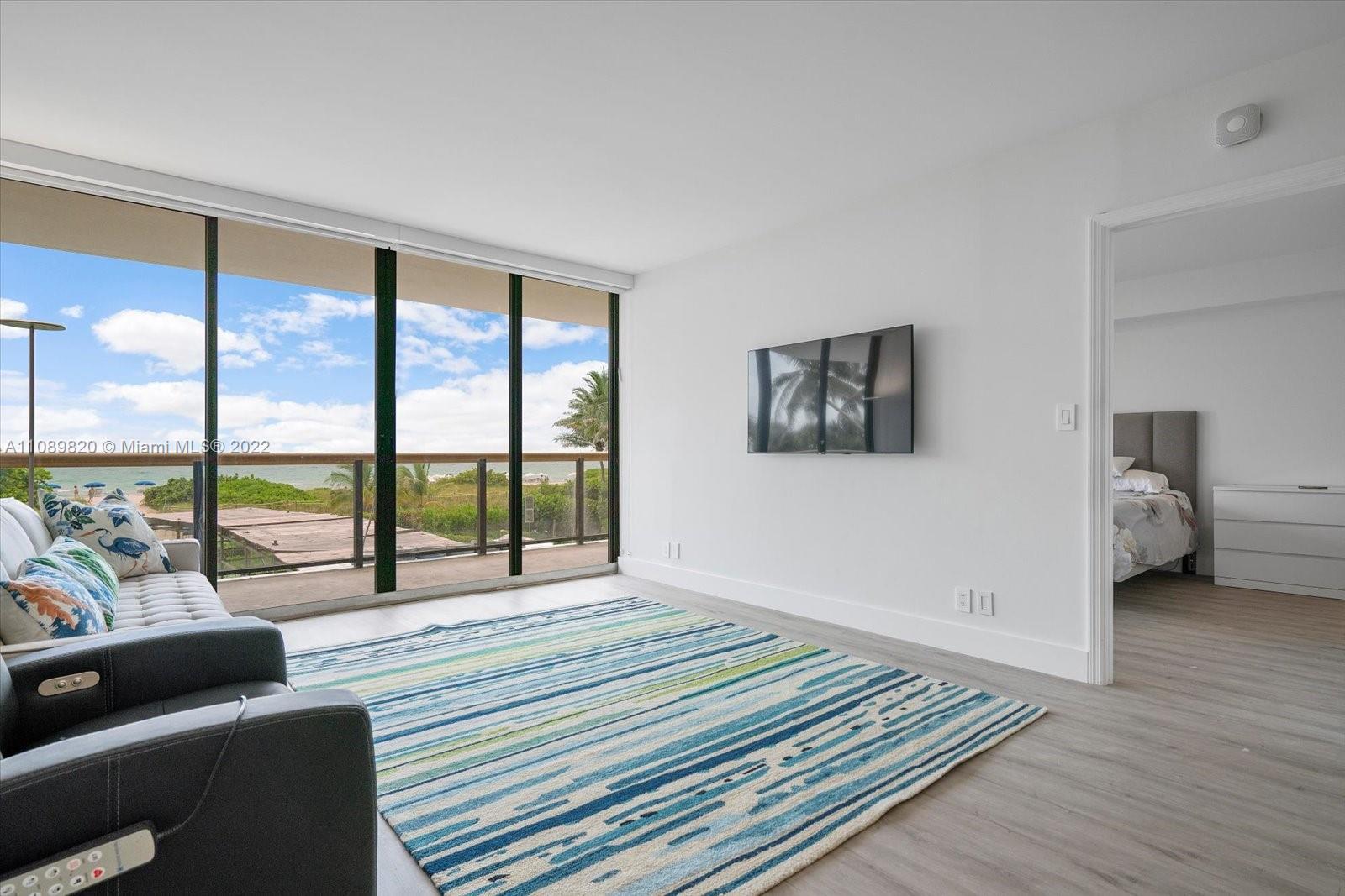 Family Room w/ Direct Ocean Views