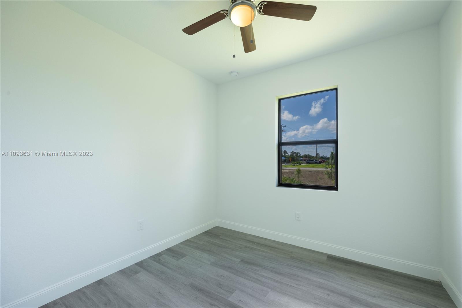 Listing Photo 25