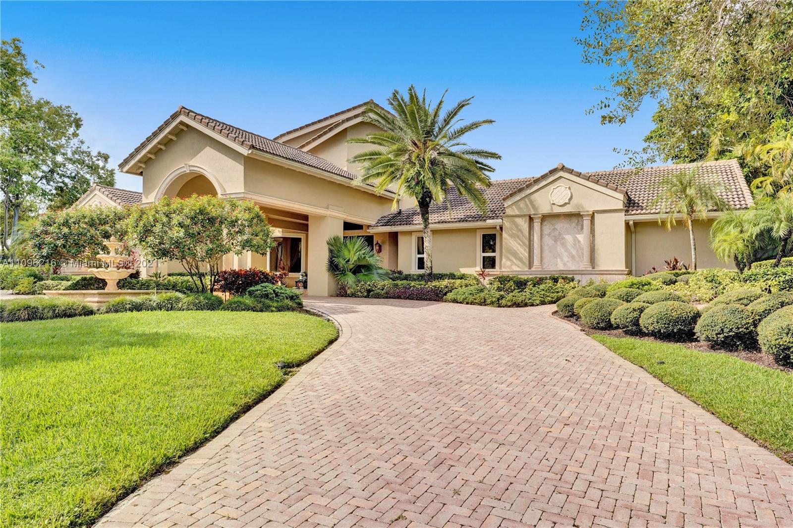Photo 2 of 2755 Paddock Road in Weston - MLS A11096216