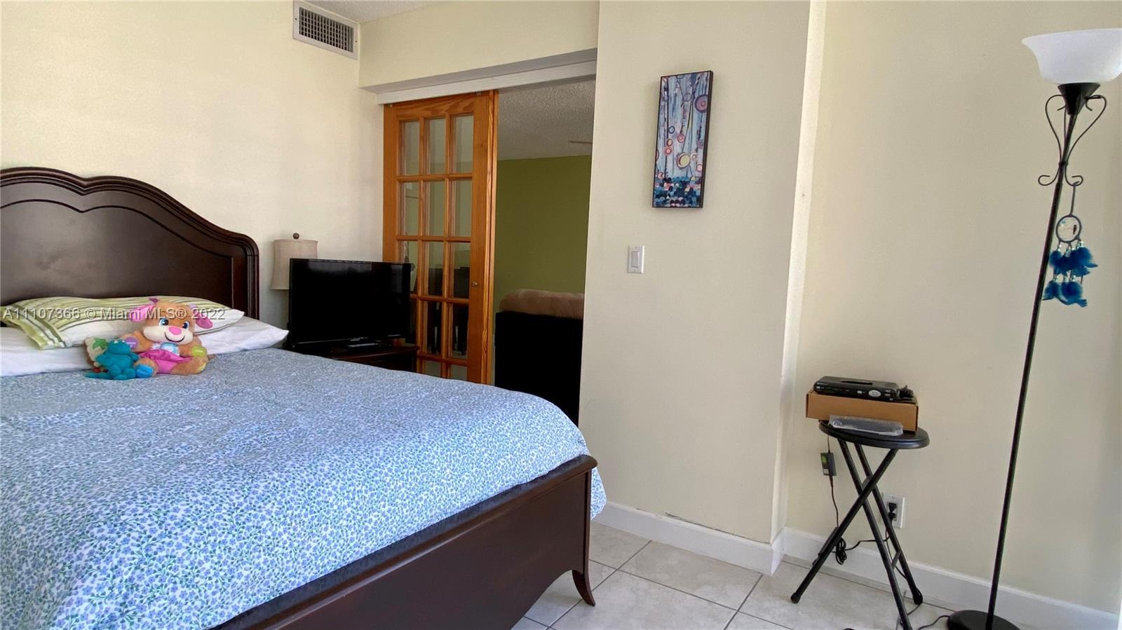 2049 S Ocean Dr 606, Hallandale Beach, Florida 33009, 2 Bedrooms Bedrooms, ,2 BathroomsBathrooms,Residential,For Sale,2049 S Ocean Dr 606,A11107366