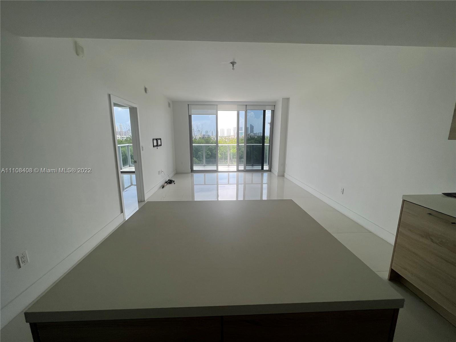 16385 Biscayne Blvd 617, North Miami Beach, Florida 33160, 2 Bedrooms Bedrooms, ,2 BathroomsBathrooms,Residential,For Sale,16385 Biscayne Blvd 617,A11108408