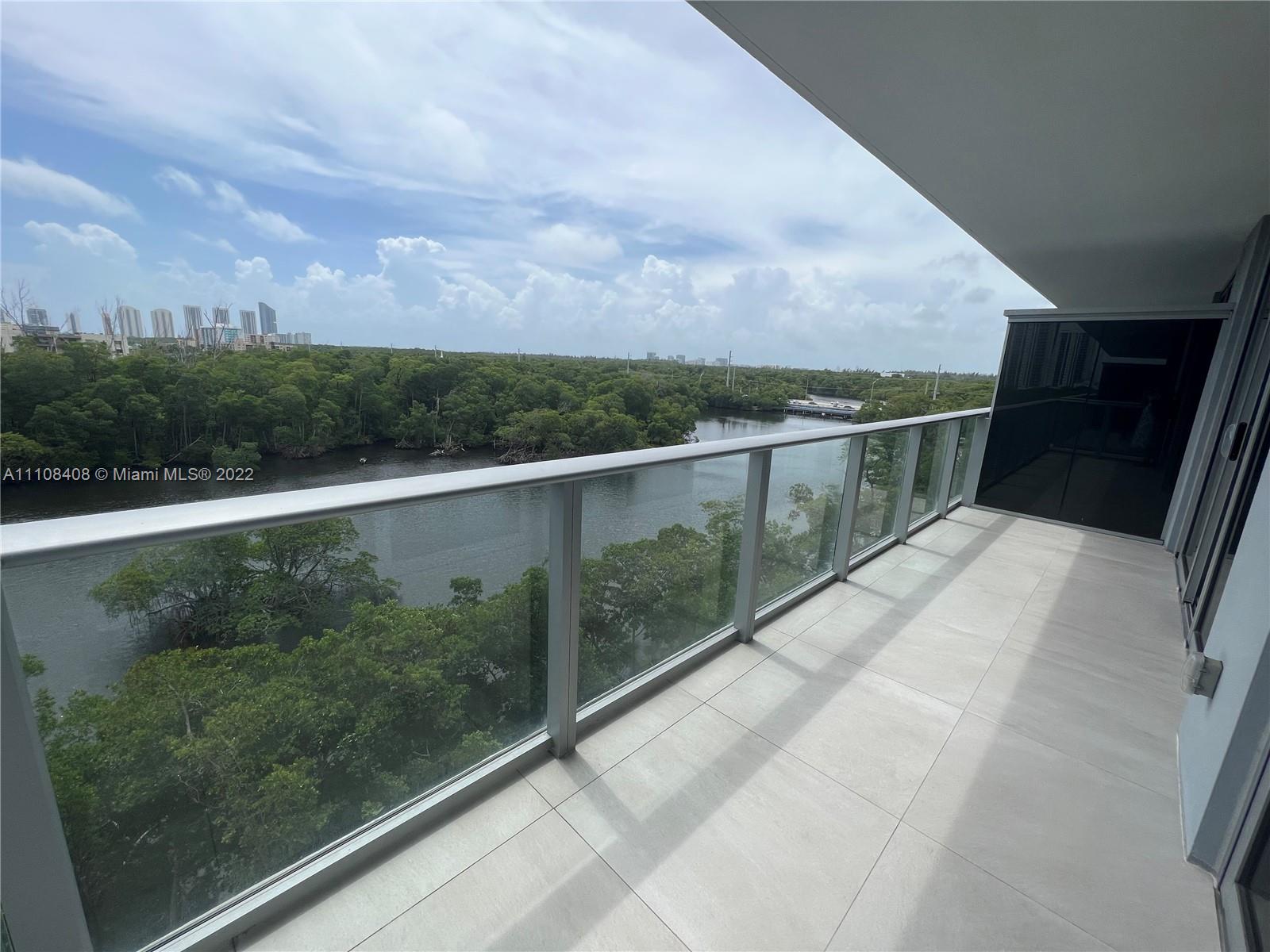 16385 Biscayne Blvd 617, North Miami Beach, Florida 33160, 2 Bedrooms Bedrooms, ,2 BathroomsBathrooms,Residential,For Sale,16385 Biscayne Blvd 617,A11108408