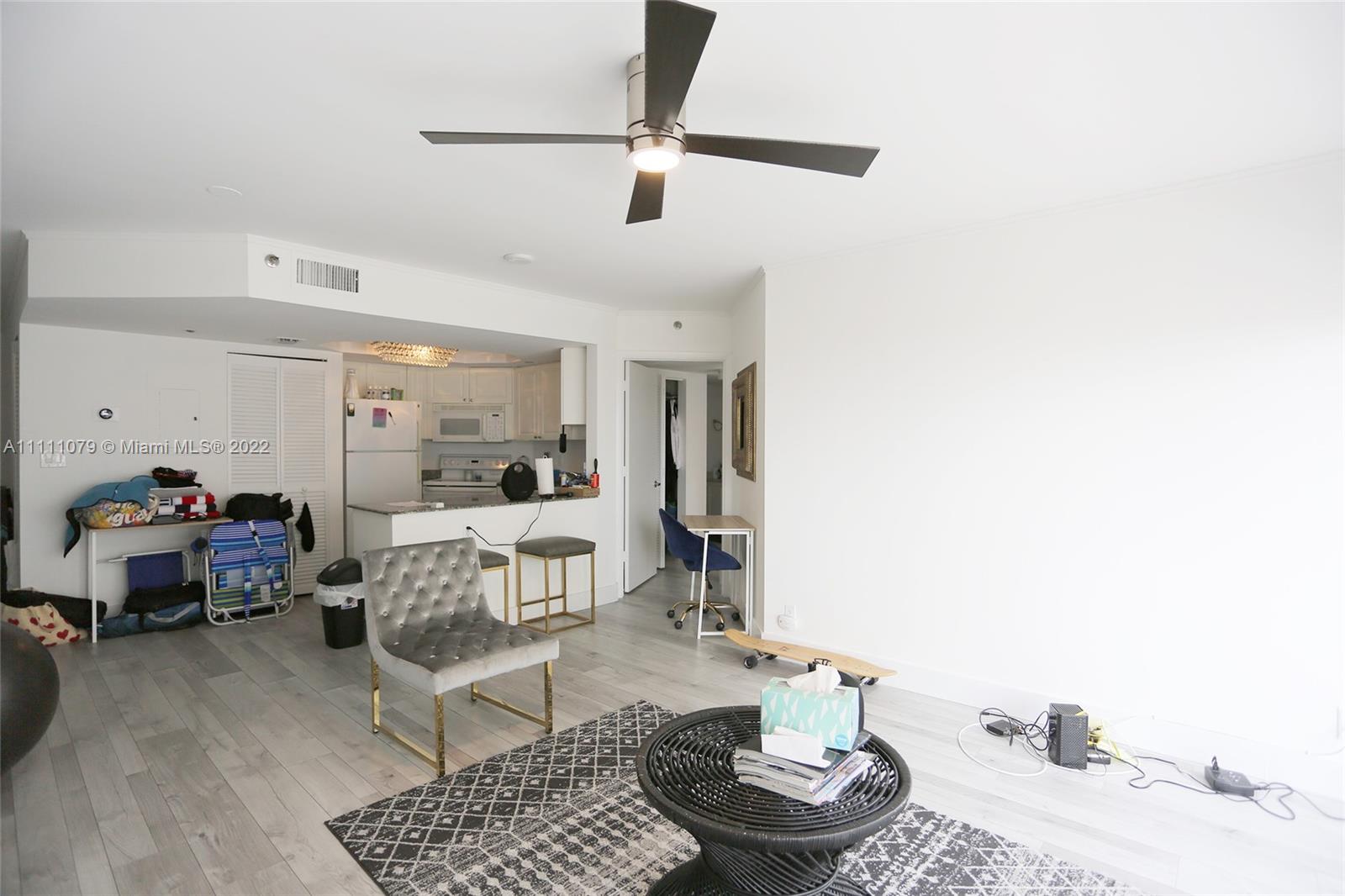 8911 Collins Ave 703, Surfside, Florida 33154, 1 Bedroom Bedrooms, ,1 BathroomBathrooms,Residential Lease,For Rent,8911 Collins Ave 703,A11111079