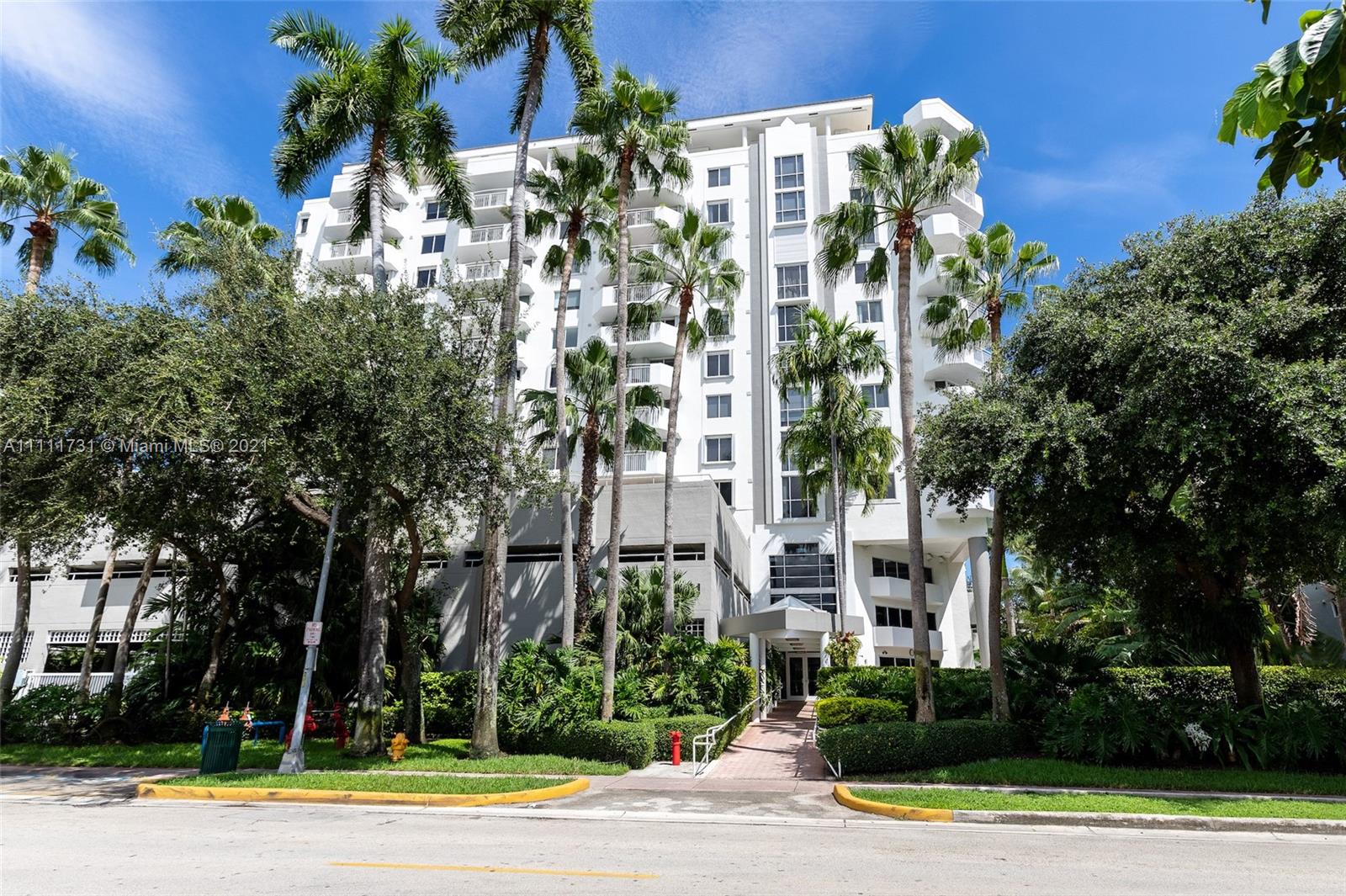 Photo 1 of Bayview Plaza Condo Apt 708 in Miami Beach - MLS A11111731