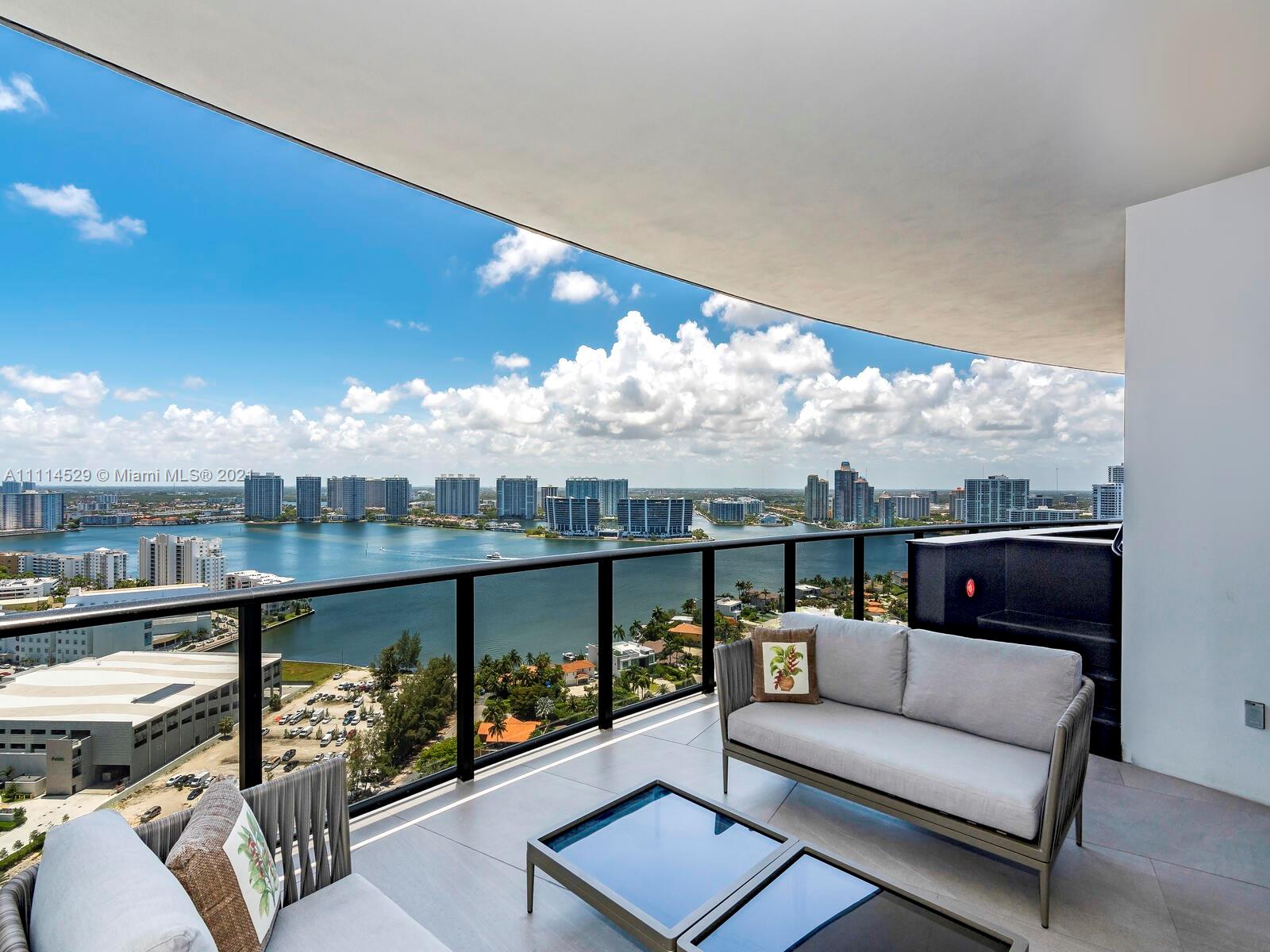 Porsche Design Tower Miami