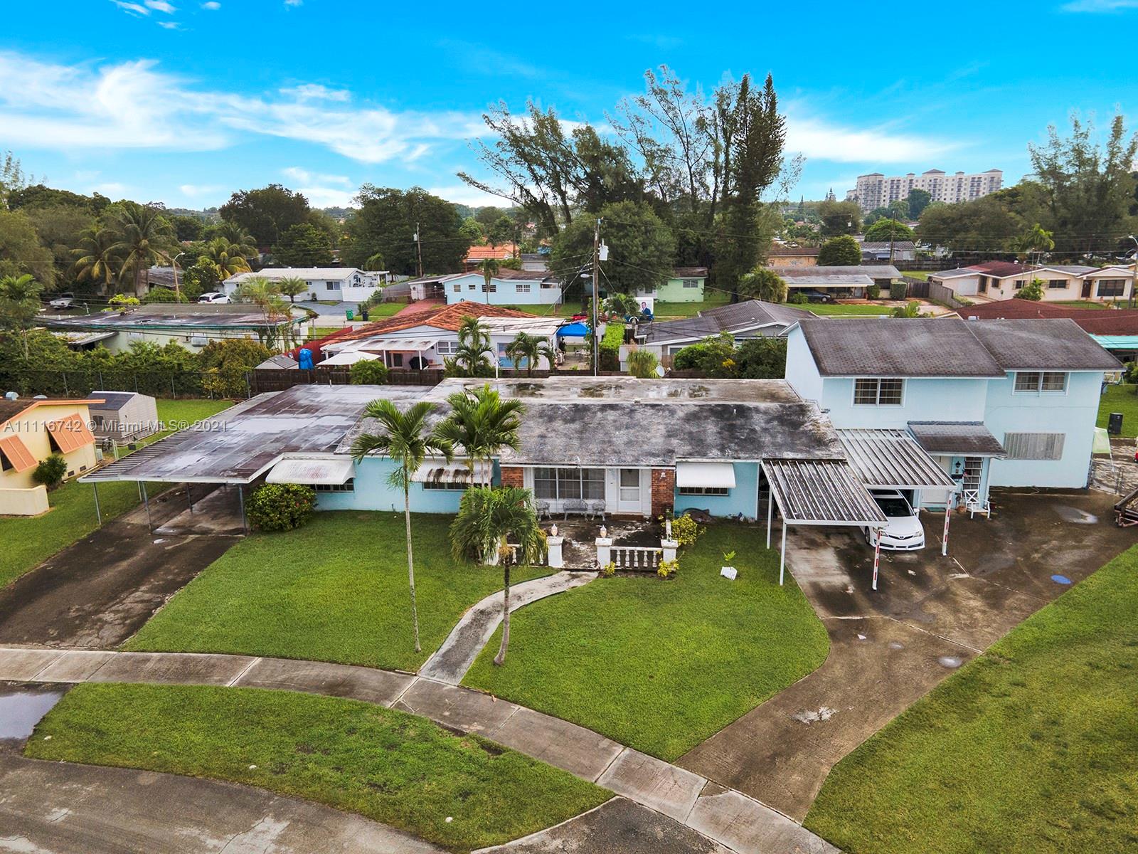 Photo 2 of 1825 70th Ct in Miami - MLS A11116742