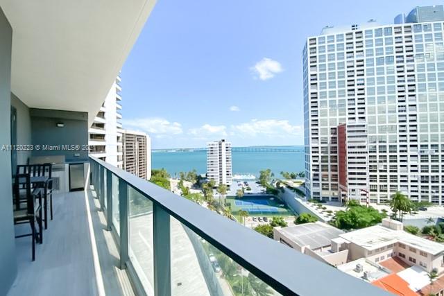 Investor welcome!! Gorgeous 1Bed/1.5Baths Corner residence at Echo Brickell, a boutique residential high-rise in the Heart OF Brickell . Spectacular views. Modern design . balcony with summer kitchen . marble flooring countertops and top-of the line SubZero, Wolf and Bosch appliances APPLE® Home Technology, robotic parking system, Infinity-edge pool, state-of-the-art gym and spa deck with panoramic views of Biscayne Bay and Downtown Miami. 24/7 concierge, valet, pet walker, car service and more FOLLOW Broker Remarks