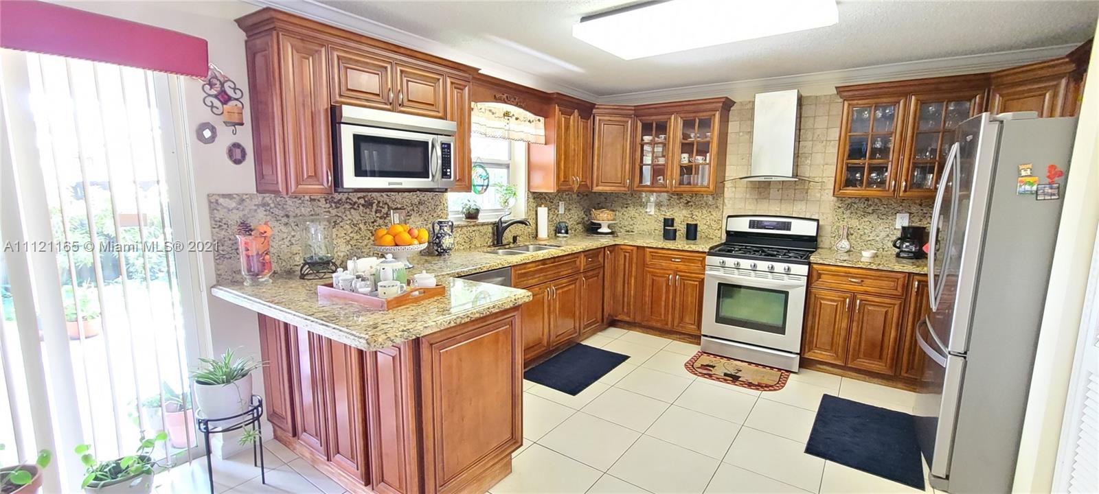 7966 NW 188th Ter, Hialeah, Florida 33015, 5 Bedrooms Bedrooms, ,2 BathroomsBathrooms,Residential,For Sale,7966 NW 188th Ter,A11121165