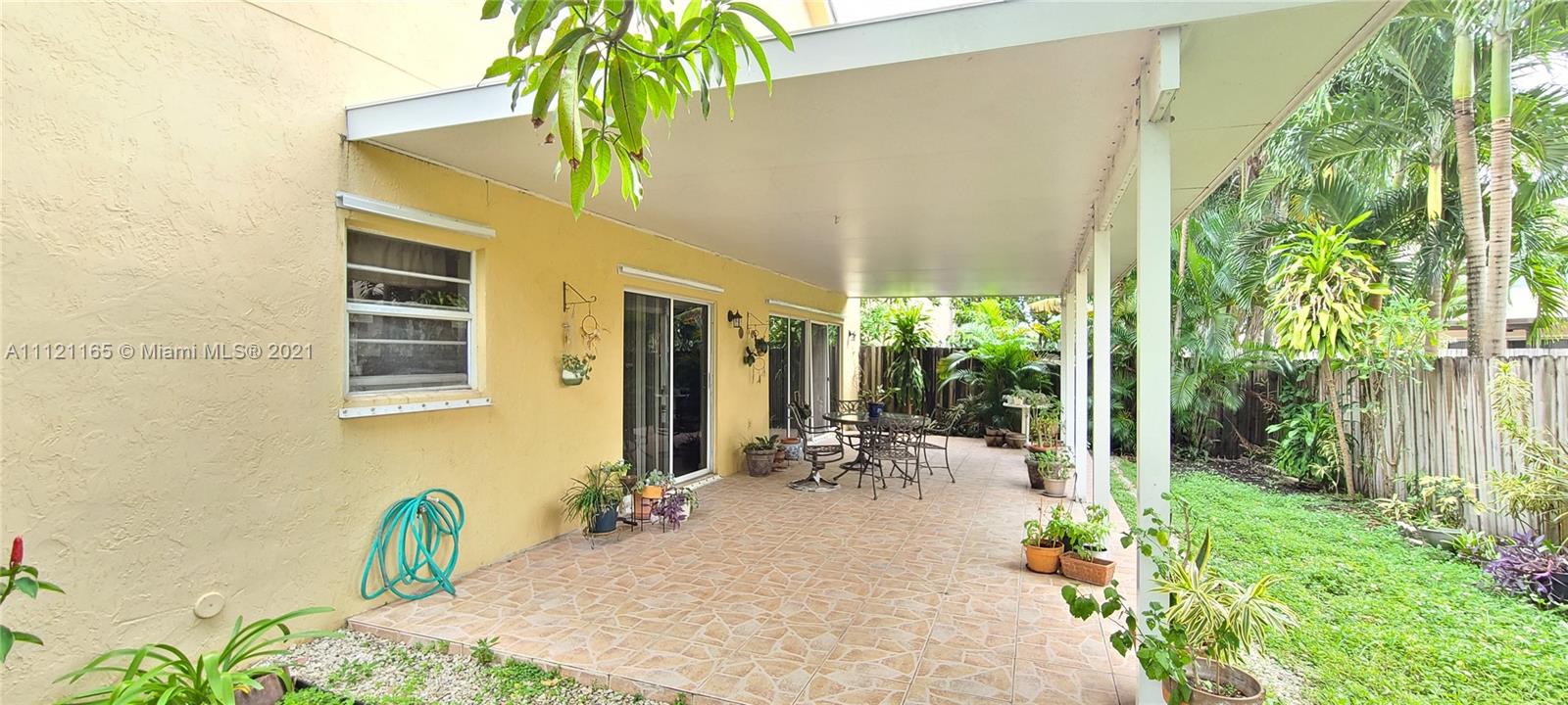 7966 NW 188th Ter, Hialeah, Florida 33015, 5 Bedrooms Bedrooms, ,2 BathroomsBathrooms,Residential,For Sale,7966 NW 188th Ter,A11121165
