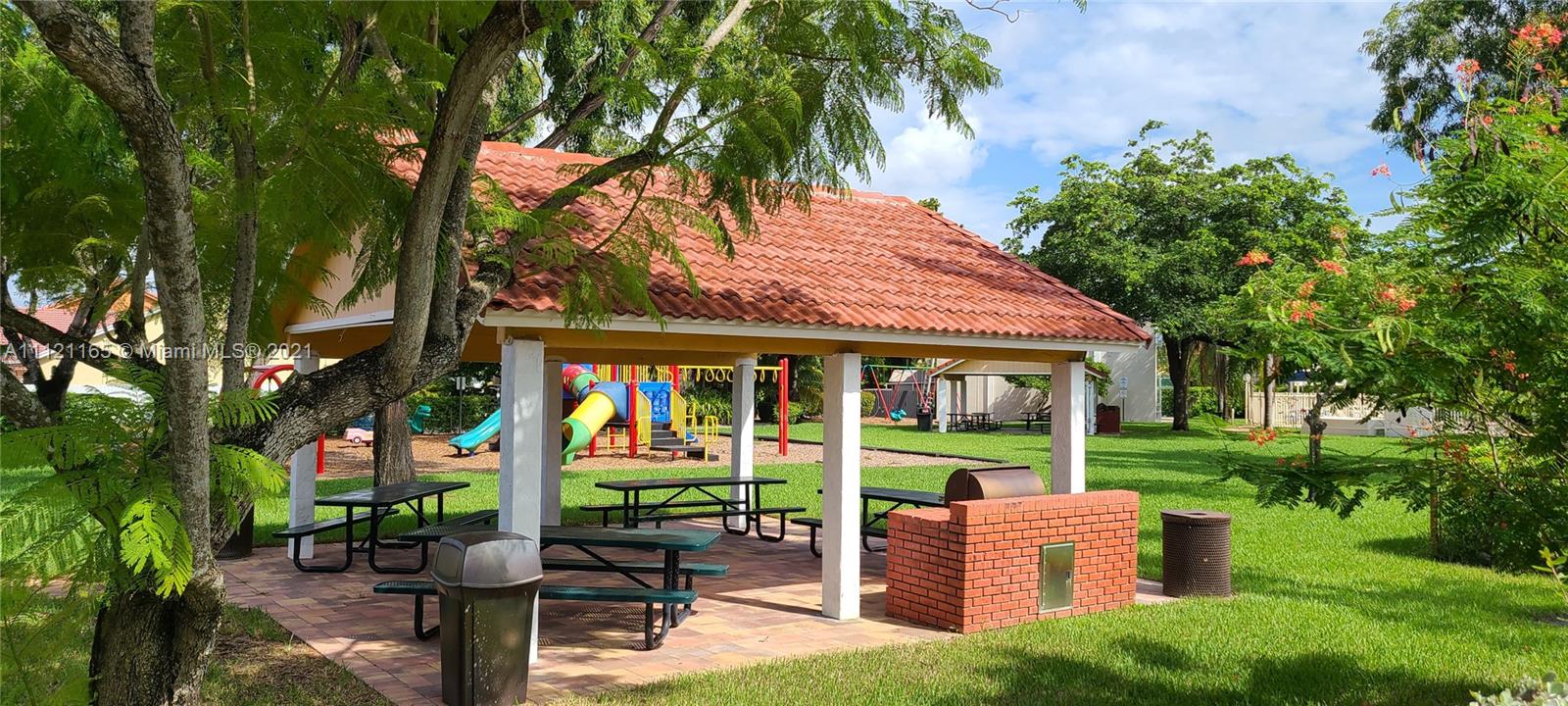 7966 NW 188th Ter, Hialeah, Florida 33015, 5 Bedrooms Bedrooms, ,2 BathroomsBathrooms,Residential,For Sale,7966 NW 188th Ter,A11121165