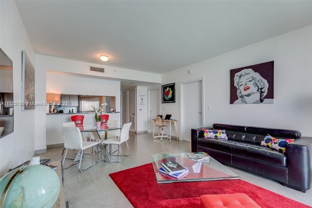 Listing Photo 17
