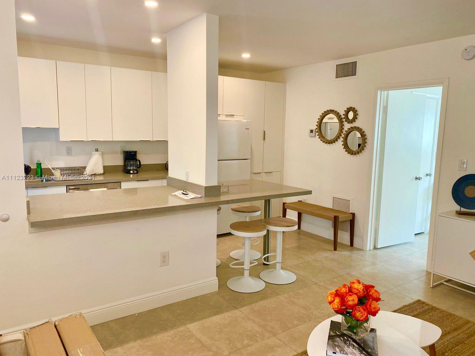 Only SHORT TERM RENTAL - $1,400/WEEK - $4,500/MONTH – ONE WEEK MINIMUM RENTAL – TOTALLY RENOVATED apartment 1 bed and 1 bath, open kitchen, dining and living room with 2 sofa/bed, washer, dryer, and dishwasher in unit. KEY/FOB with access to Key Biscayne Beach Park. Small boutique building with pool and BBQ area. Walking distance to the beach, this area is unique and exclusive family-oriented town. Sunrise Club Condo is in the Village of Key Biscayne, Florida in front of the Winn-Dixie and Restaurants. This Condo is minutes away from the Brickell area, Downtown Miami, Coral Gables and Coconut Grove. We are waiting for you!!