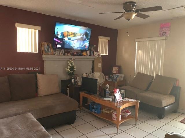 Photo 2 of 184 34th St in Miami - MLS A11125500