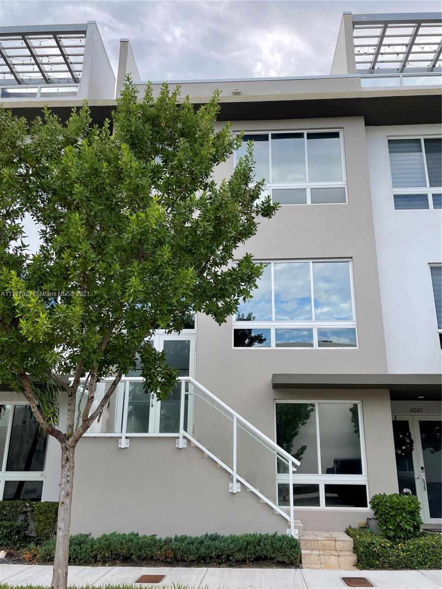 6650 NW 104th Path, Doral, FL 33178