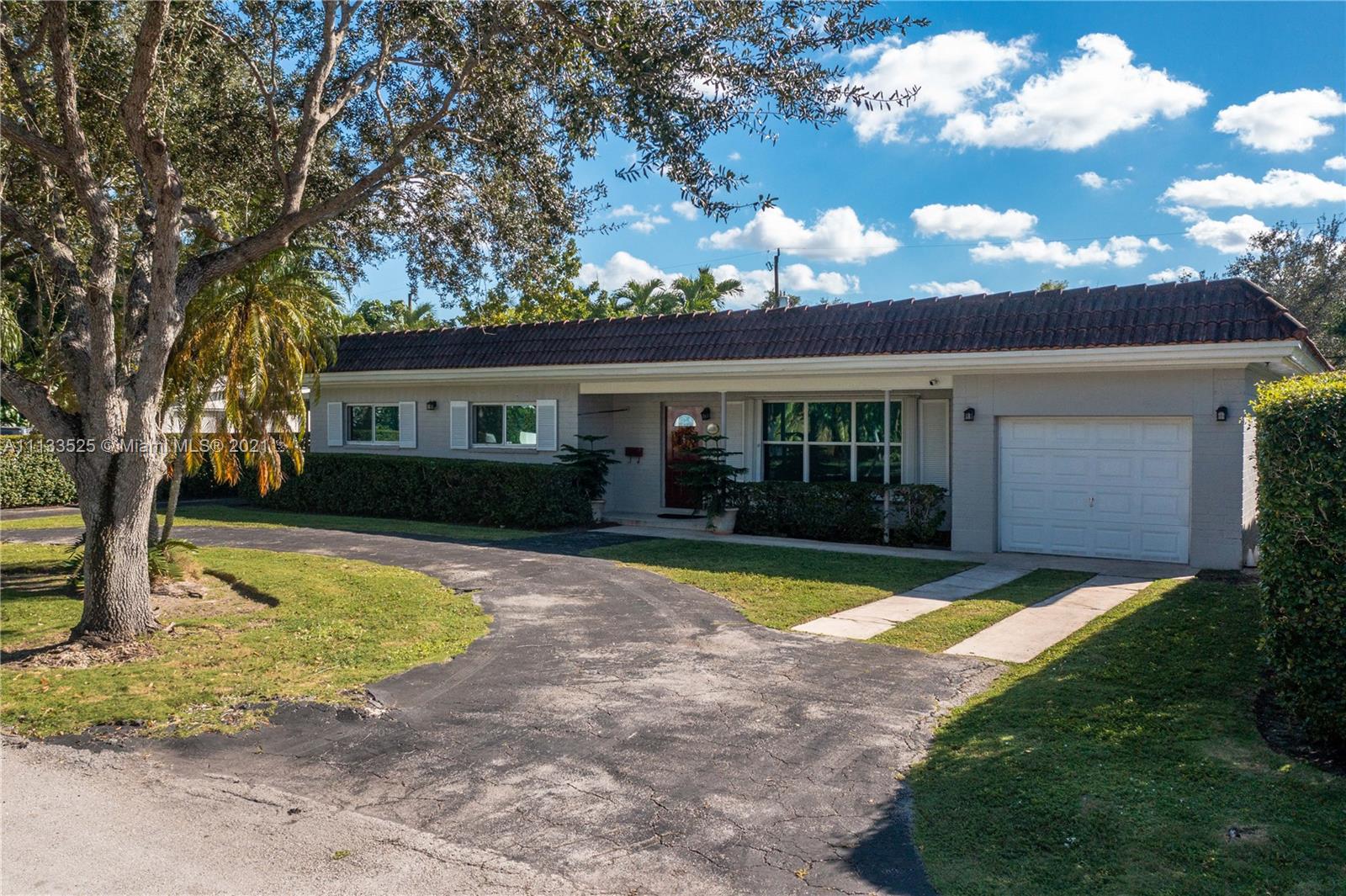 5970 SW 83rd St  For Sale A11133525, FL