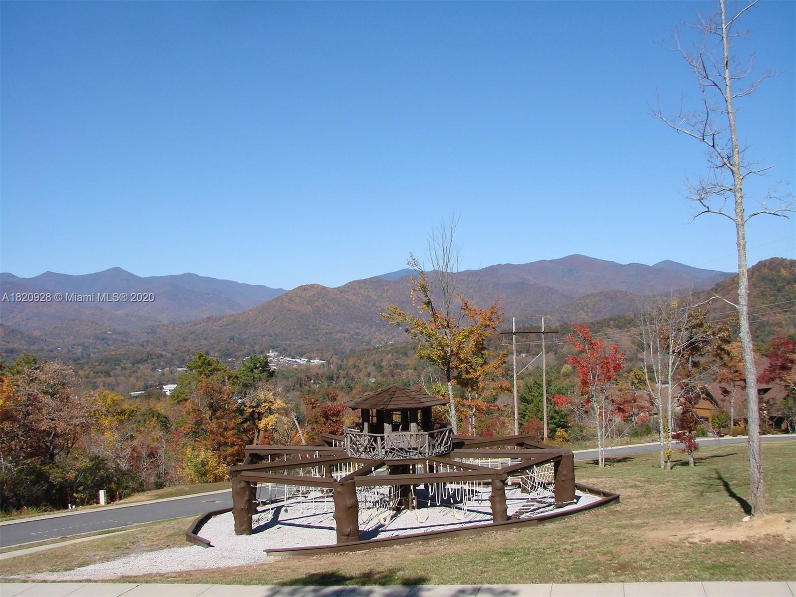 Wake up to mountain and park views