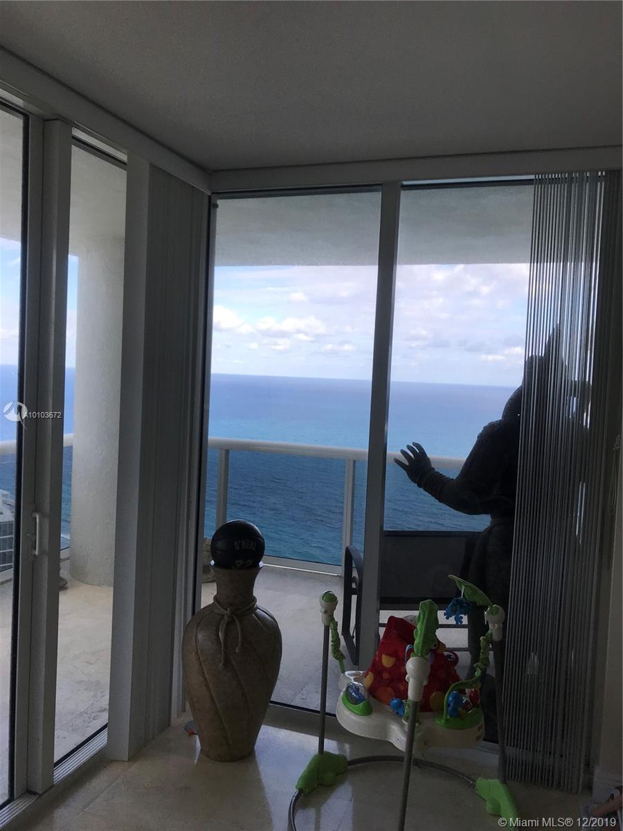 Hallandale Beach, FL 33009,1800 S Ocean Dr #3910