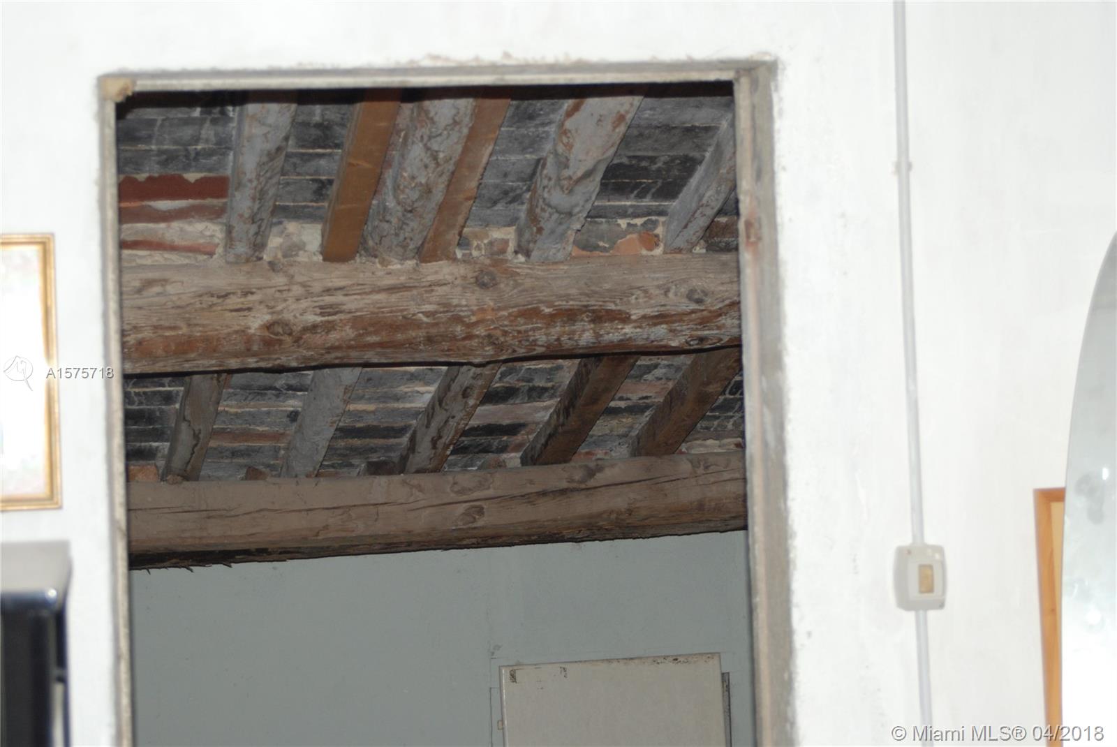 Ancient farmhouse ceilings ...