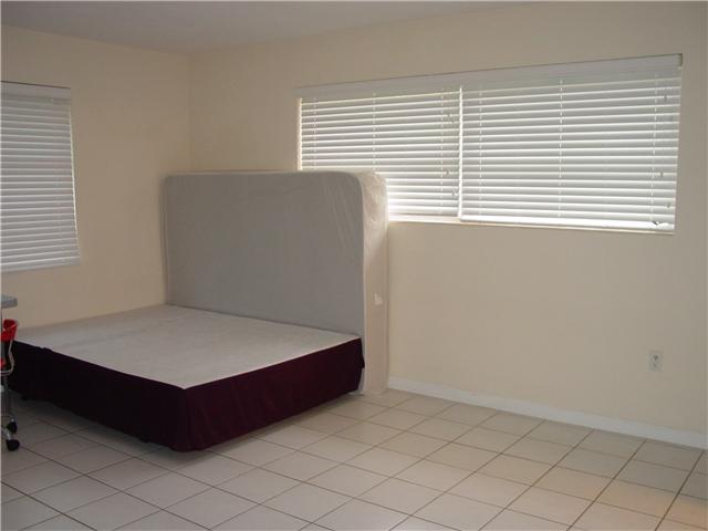 Coral Gables, FL 33146,6617 SANTONA ST