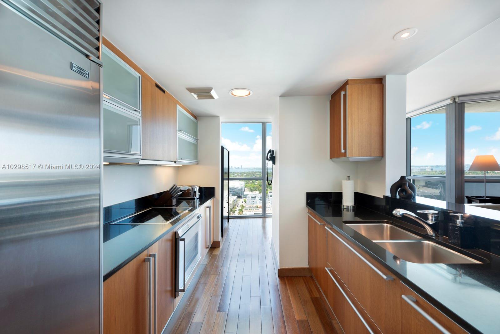 101 20th St 2601, Miami Beach, Florida 33139, 2 Bedrooms Bedrooms, ,2 BathroomsBathrooms,Residentiallease,For Rent,101 20th St 2601,A10298517