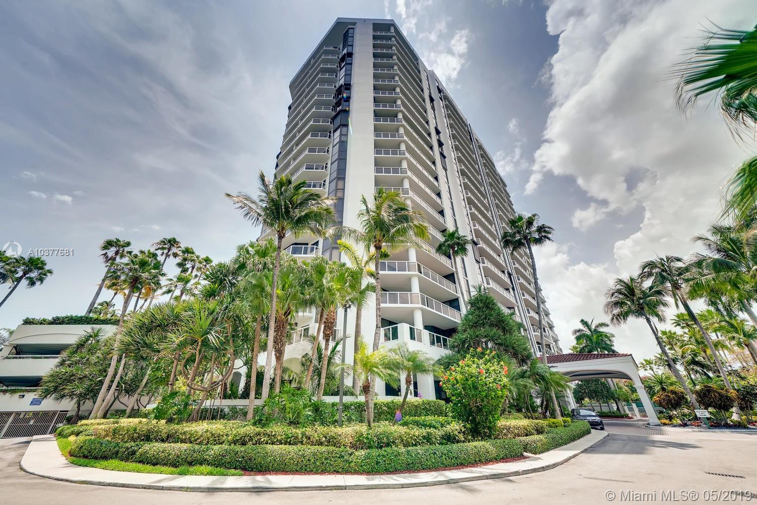 3600 Yacht Club Dr #902, Aventura, FL 33180