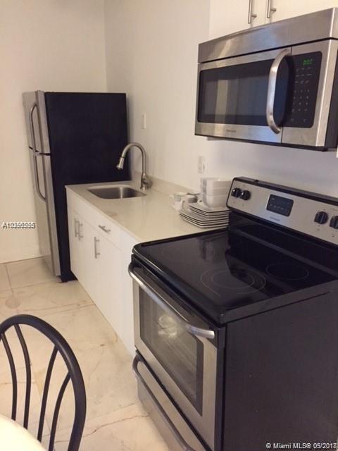842 Meridian Ave 1B