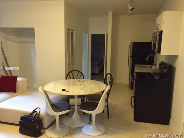 842 Meridian Ave 1B