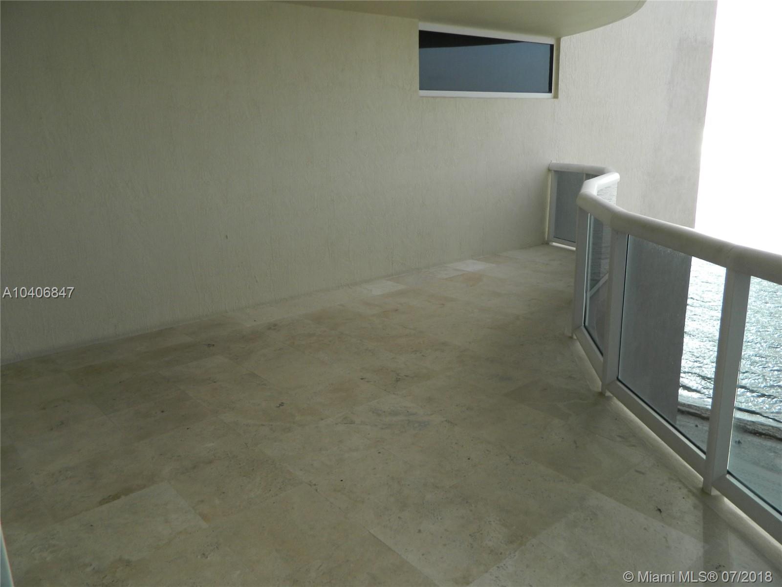 Sunny Isles Beach, FL 33160,17555 Collins Ave #2006