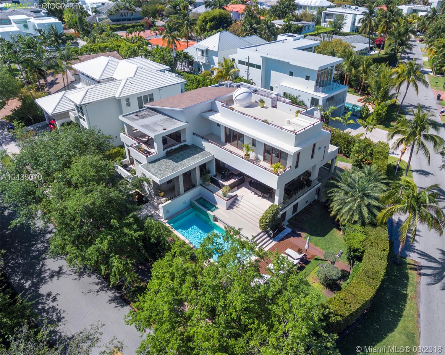 Key Biscayne, FL 33149,220 Woodcrest Rd