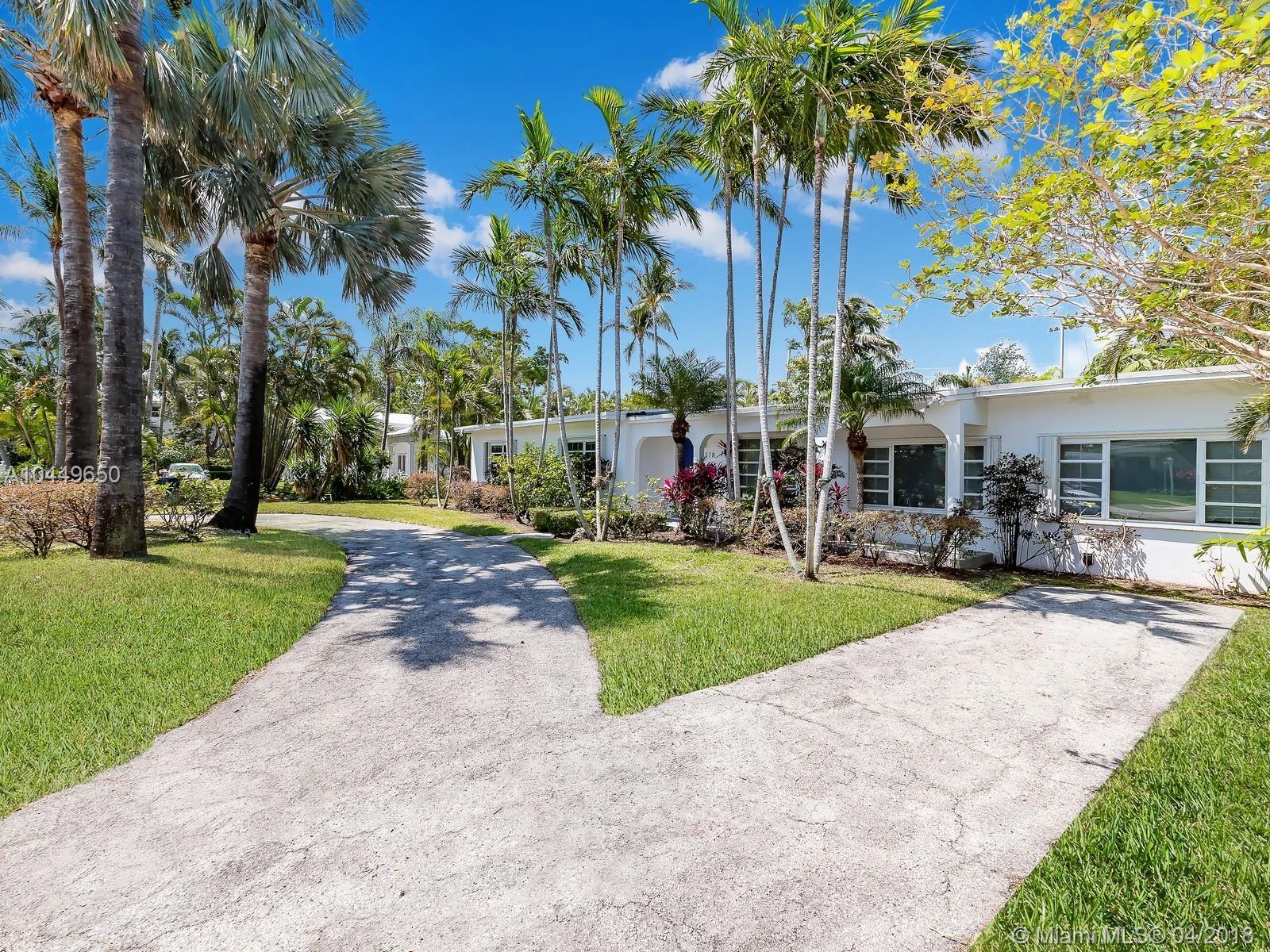 Key Biscayne, FL 33149,378 Caribbean Rd