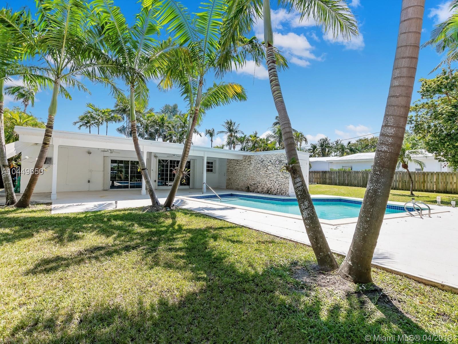 Key Biscayne, FL 33149,378 Caribbean Rd