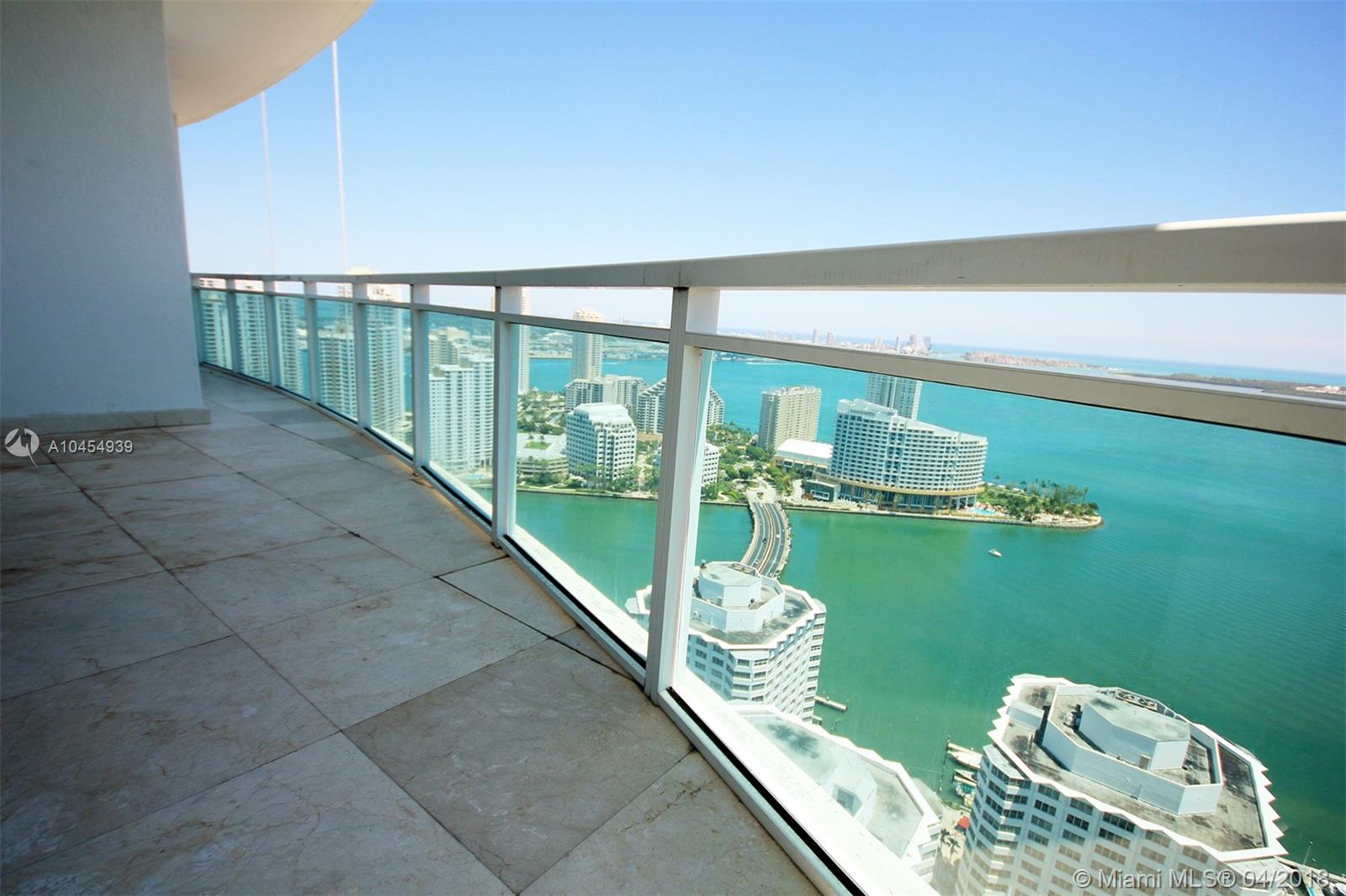 Miami, FL 33131,950 Brickell Bay Dr #4011