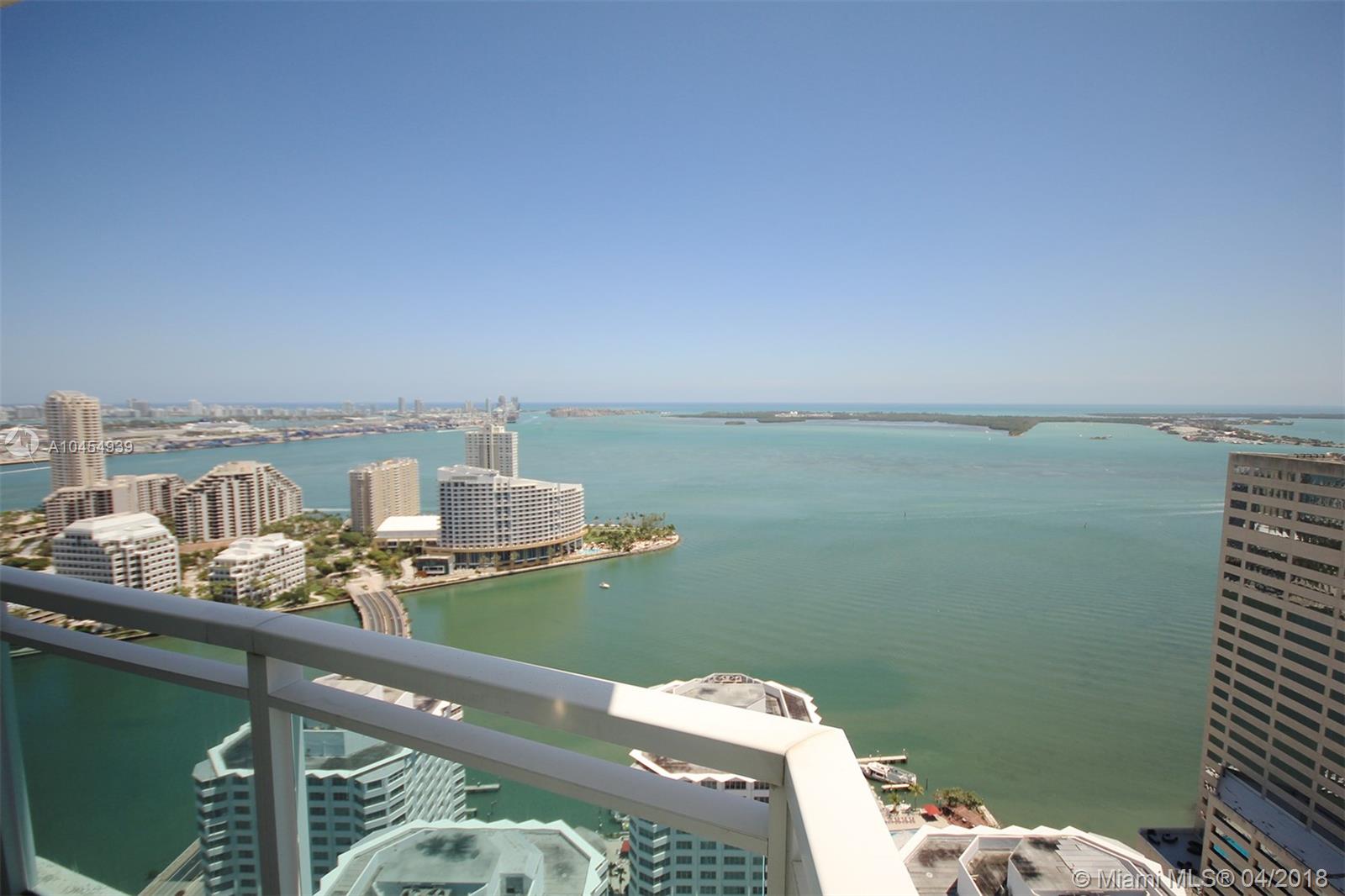 Miami, FL 33131,950 Brickell Bay Dr #4011