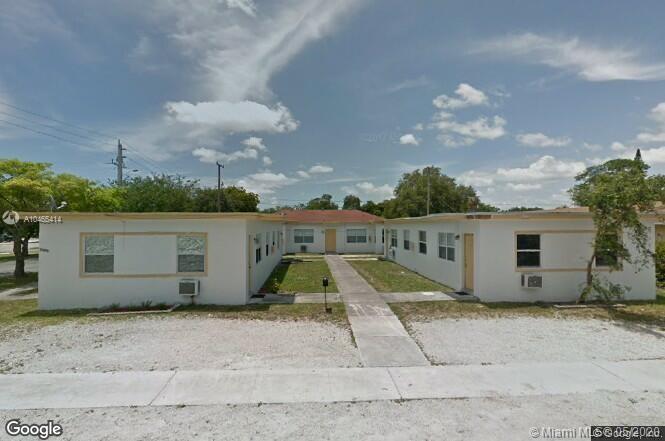 2300 Douglas, Hollywood, FL 33020