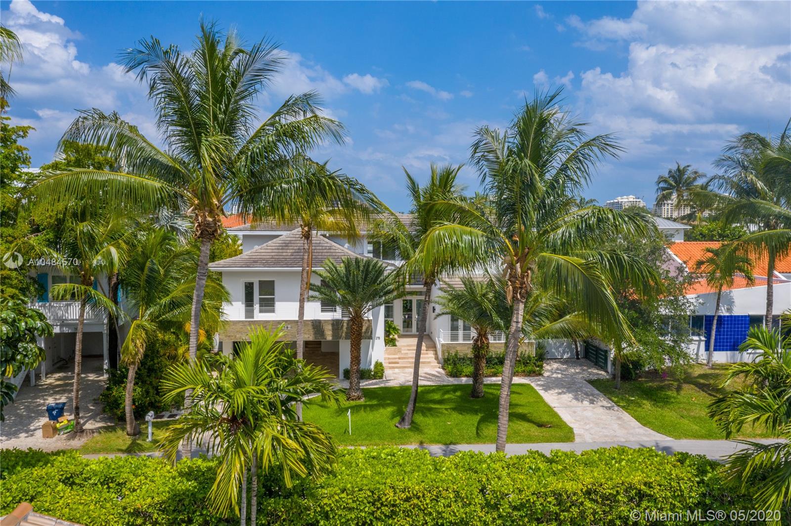 275 Hampton Ln, Miami, FL 33149
