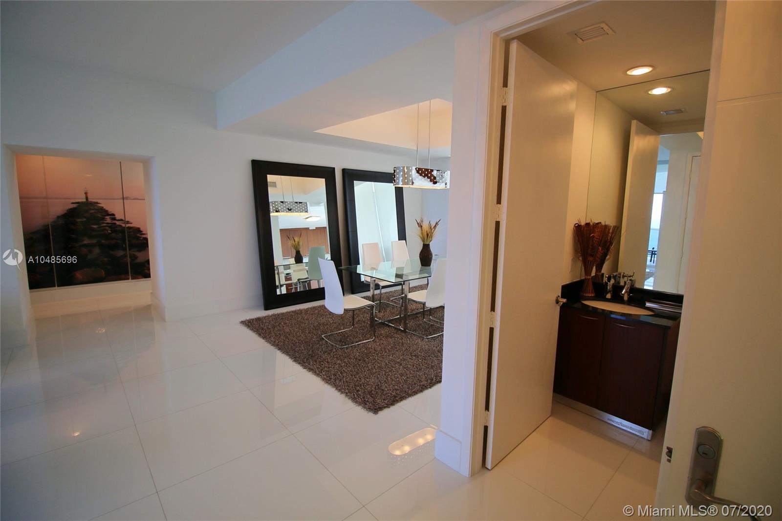 Sunny Isles Beach, FL 33160,15811 Collins Ave #2406