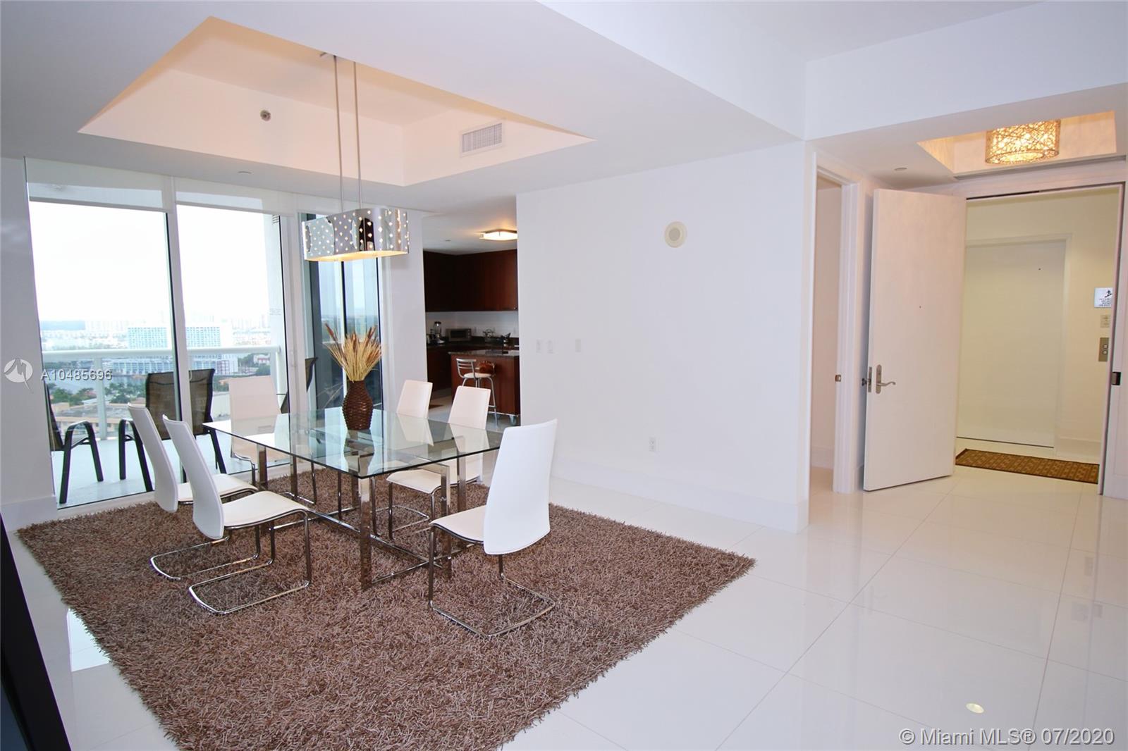 Sunny Isles Beach, FL 33160,15811 Collins Ave #2406