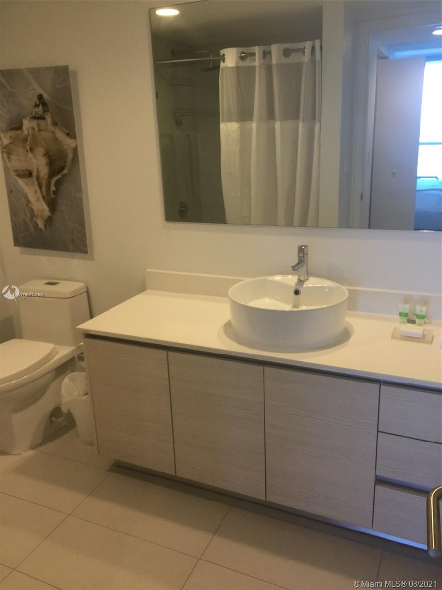 2602 E Hallandale Beach 2008A, Hallandale Beach, Florida 33009, 1 Bedroom Bedrooms, ,1 BathroomBathrooms,Residentiallease,For Rent,2602 E Hallandale Beach 2008A,A10520289