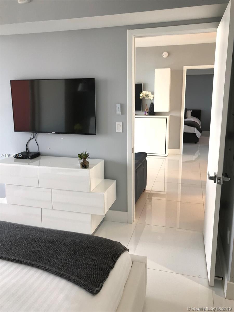 2600 E Hallandale Beach 3208, Hallandale Beach, Florida 33009, 2 Bedrooms Bedrooms, ,2 BathroomsBathrooms,Residentiallease,For Rent,2600 E Hallandale Beach 3208,A10521602