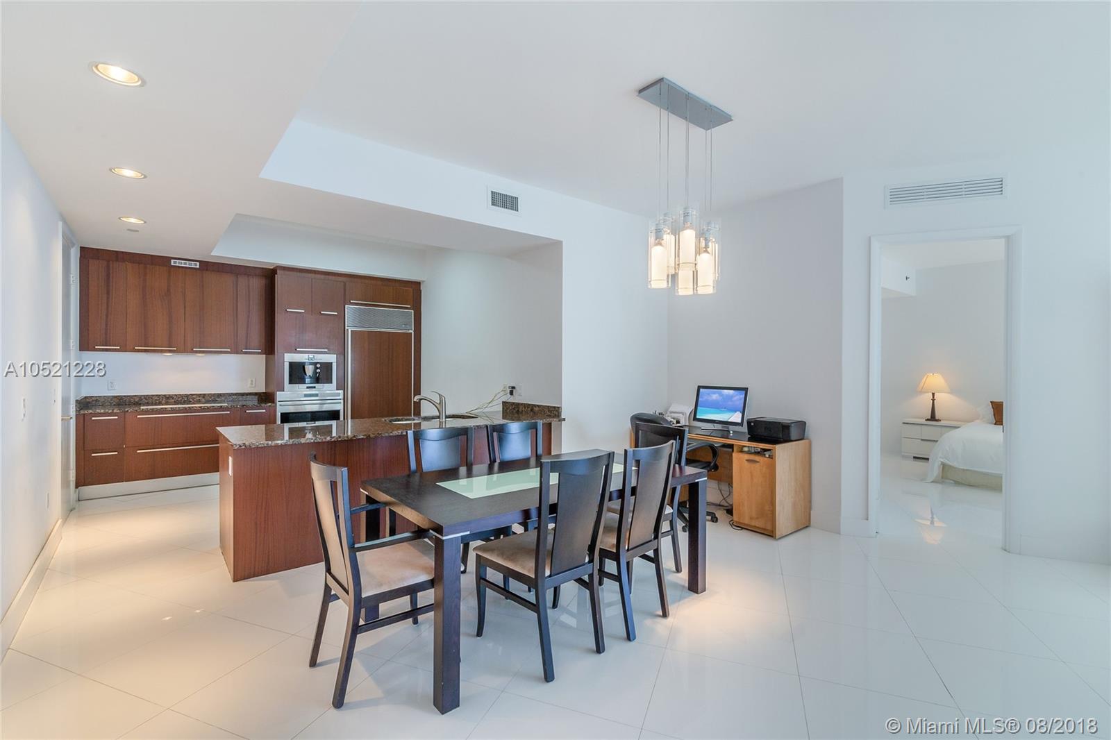 Sunny Isles Beach, FL 33160,15901 Collins Ave #1807