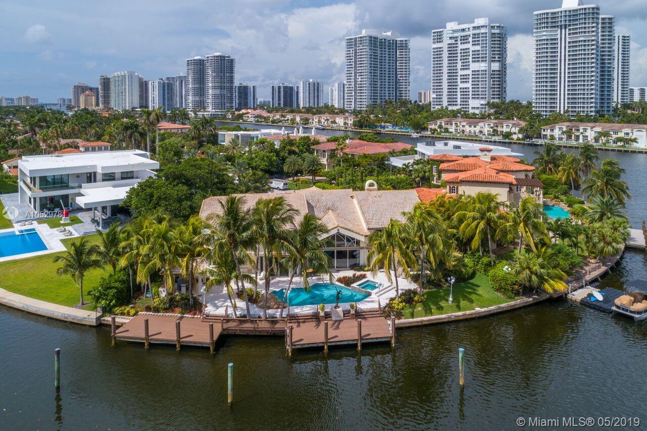Photo 1 of 648 Island Dr in Golden Beach - MLS A10529781