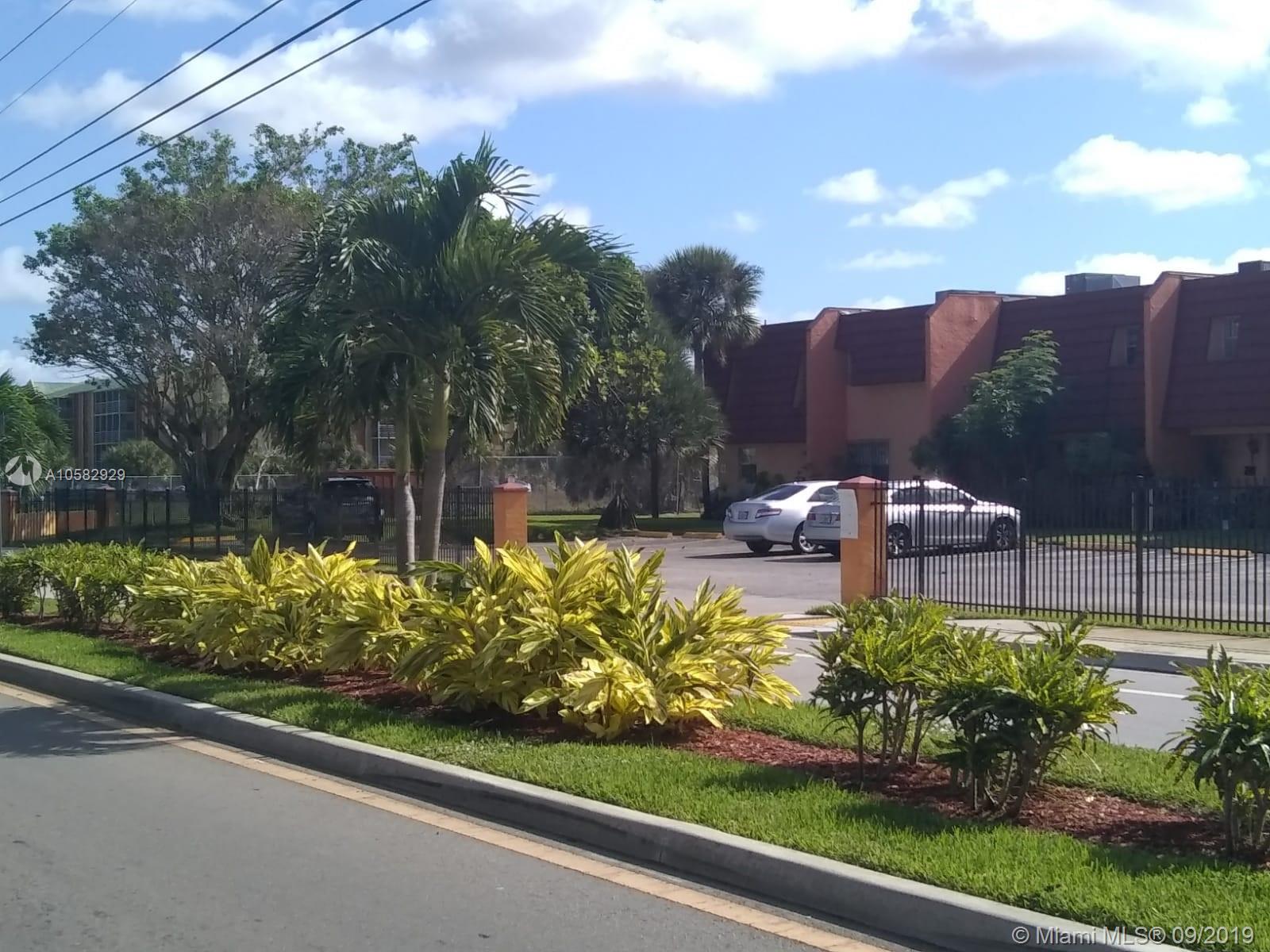 Lauderdale Lakes, FL 33311,3758 NW 21st St #104