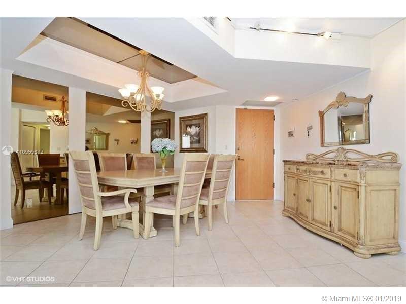 Aventura, FL 33180,19667 Turnberry Way #7-G