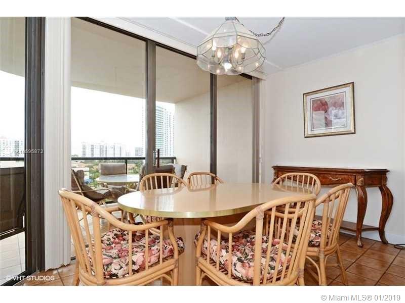 Aventura, FL 33180,19667 Turnberry Way #7-G