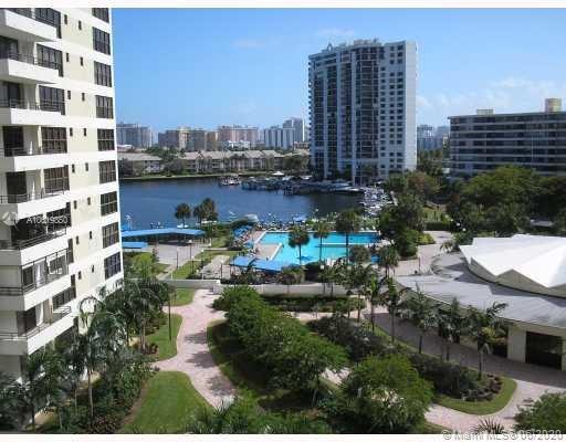 Hallandale Beach, FL 33009,2500 PARKVIEW DR #816