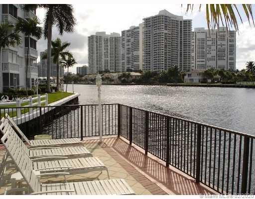 Hallandale Beach, FL 33009,3177 S Ocean Dr #121