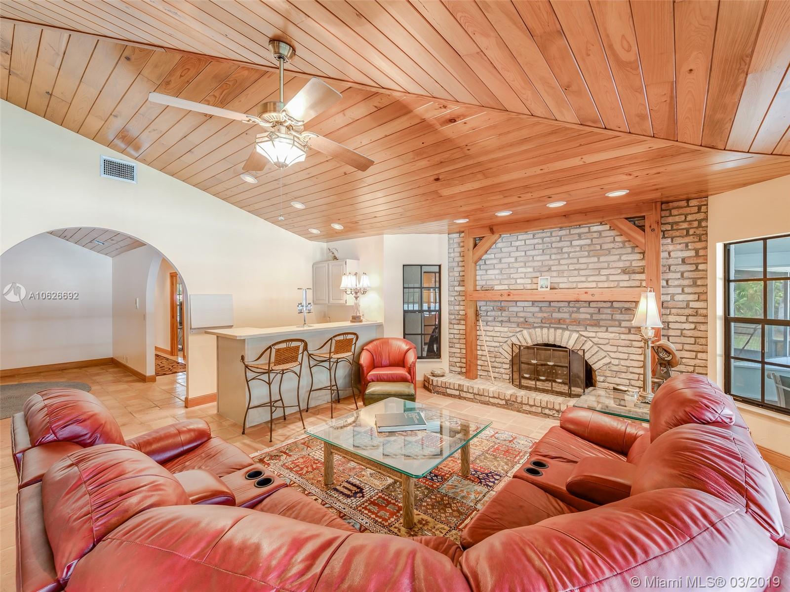 Other City Value - Out Of Area, FL 33471,9357 State Road 80