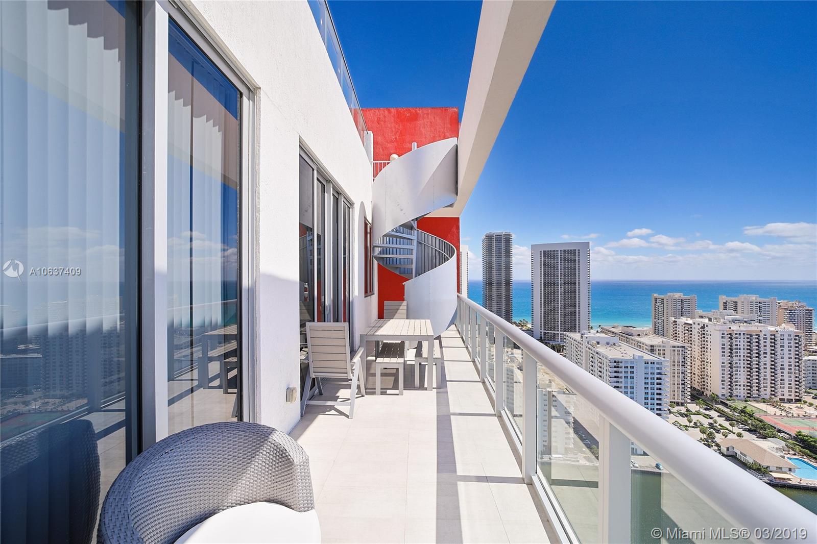 Hallandale Beach, FL 33009,2600 E Hallandale Beach Blvd #3309 (PENTHOUSE)