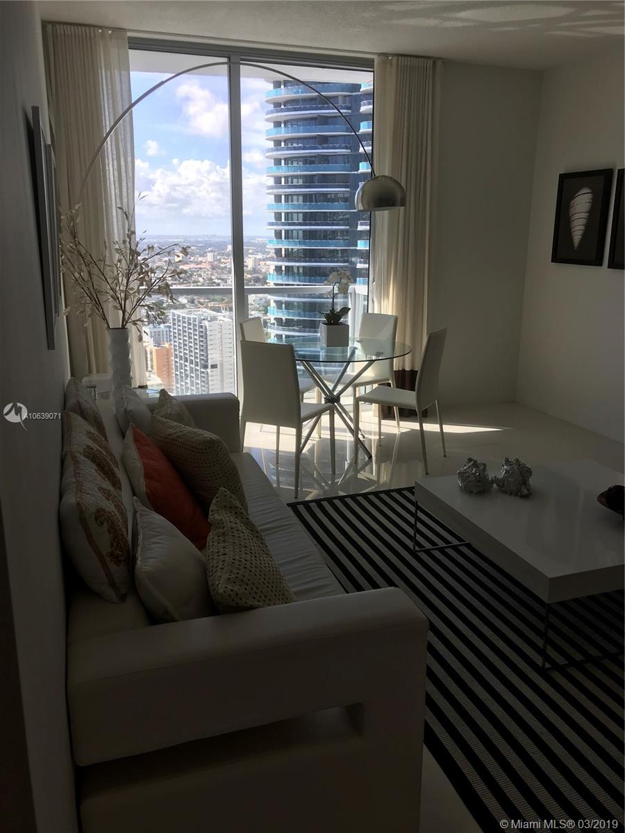 Miami, FL 33131,1060 Brickell Ave #4011