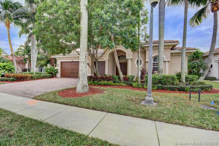 Palm Beach Gardens, FL 33410,526 Les Jardin Drive